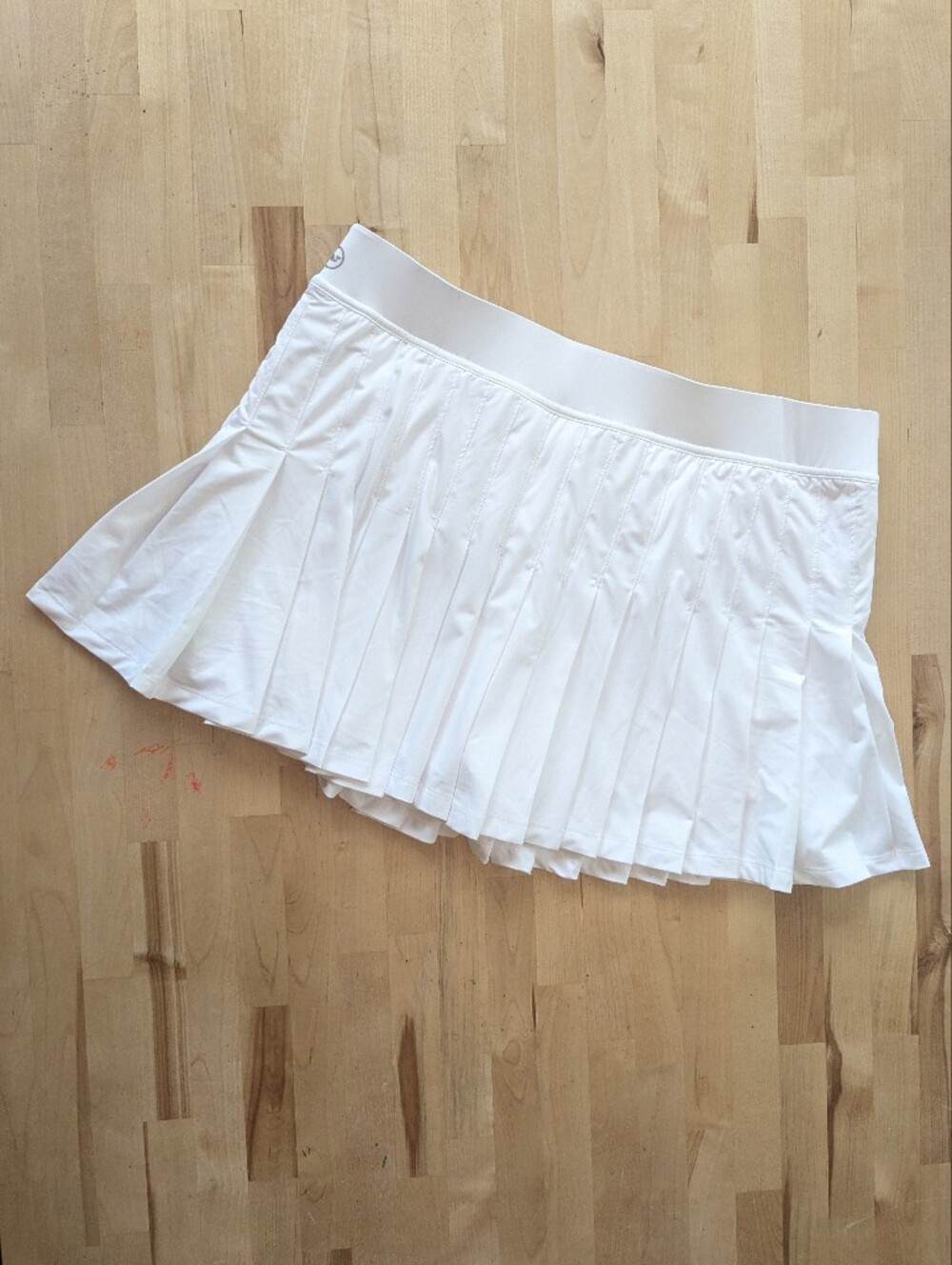 {Vineyard Vines} NEW Performance Women's White Pleated Tennis Skirt